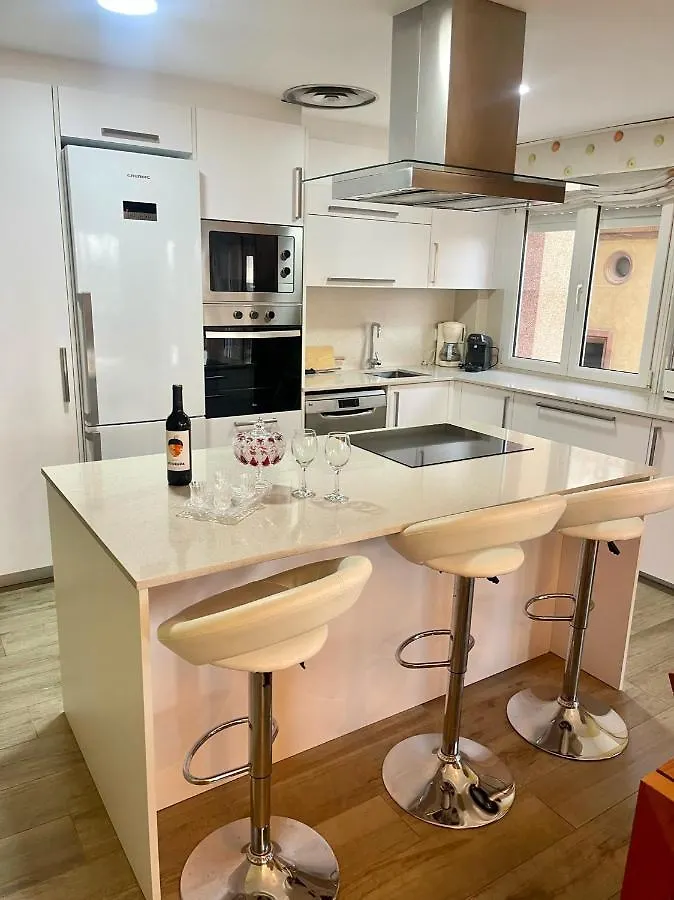 Seahomes Vacations - Nautic Maritime Apt Blanes 0*,  Spagna